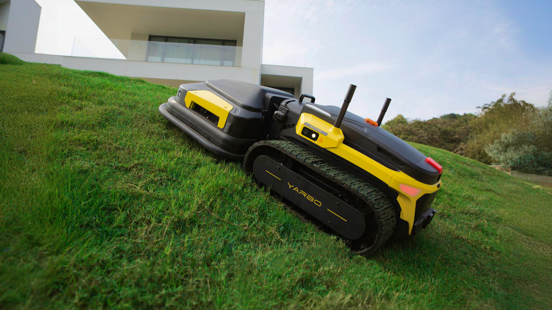 Kadde Company OÜ Yarbo CORE aiarobot, Yarbo robotniiduk kuni 25000m2 (Hind 7200 €), Yarbo lumepuhur (Hind 7900 €), Yarbo puhur (Hind 7100 €), Yarbo Lumepuhur ja Muruniiduk (Hind 9400€), Yarbo Lumepuhur, Muruniiduk ja Lehepuhur (Hind 10500€) Ametlik maaletooja ja edasimüüja Eestis